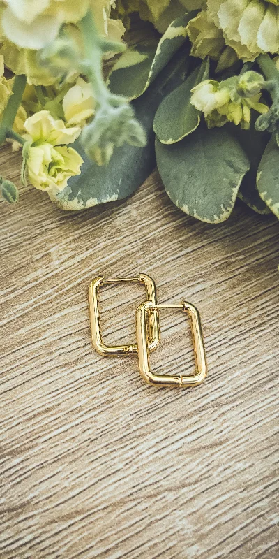 Beautiful Gold Everyday Square Earrings