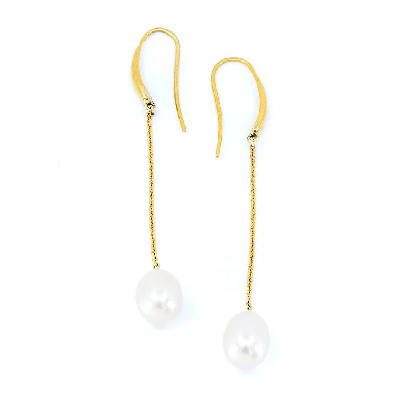 Freshwater Pearl on a Chain Drop Earring