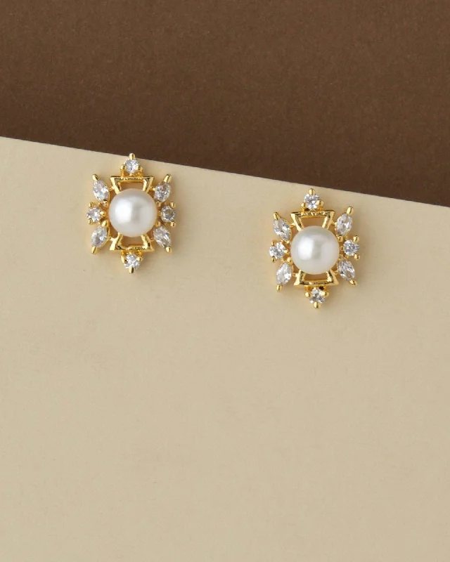 Pretty Pearl & Stone Stud Earring