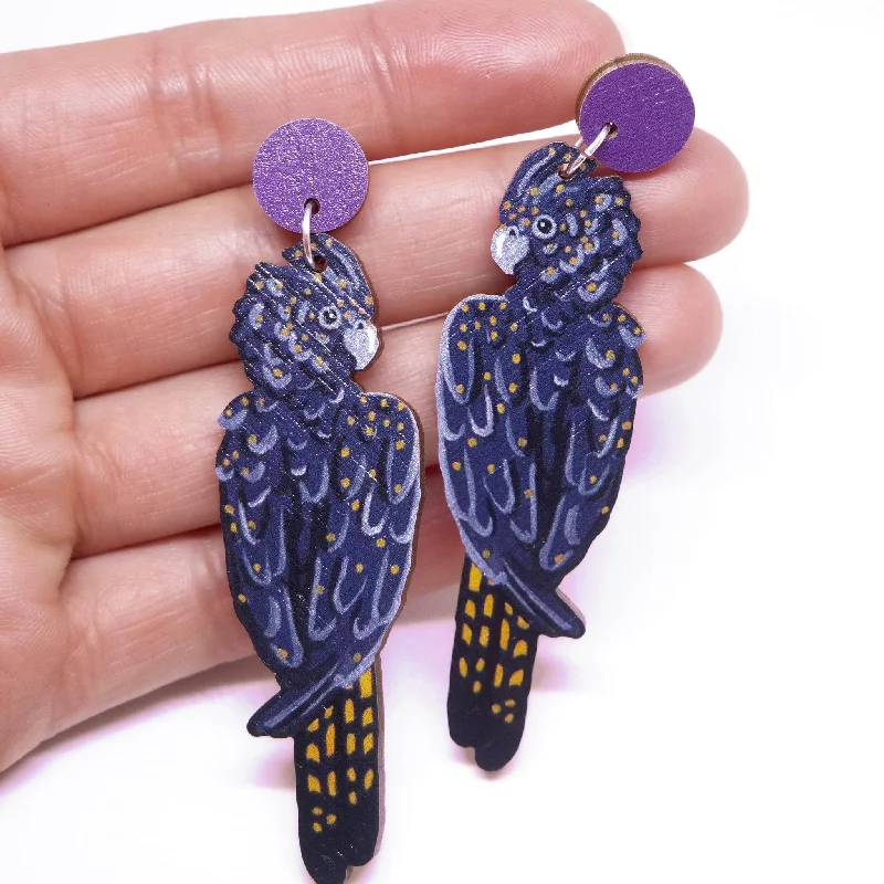 Pixie Nut & Co Dangle - Black Cockatoo