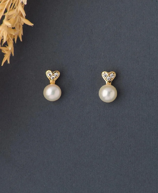 Pretty White Pearl Stud Earring