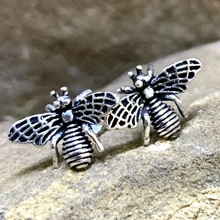 SILVER BEE STUD EARRINGS