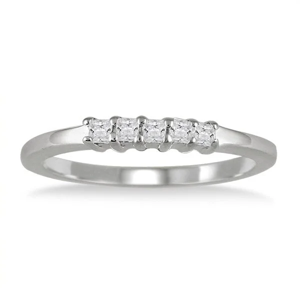 1/4 Carat TW Princess Cut Diamond Band in 10K White Gold