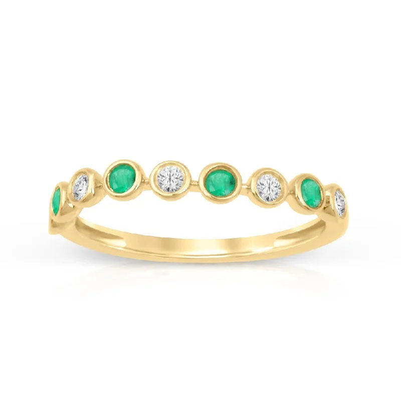 1/6ct TDW Diamond Gemstone Band in 10k Yellow Gold by De Couer