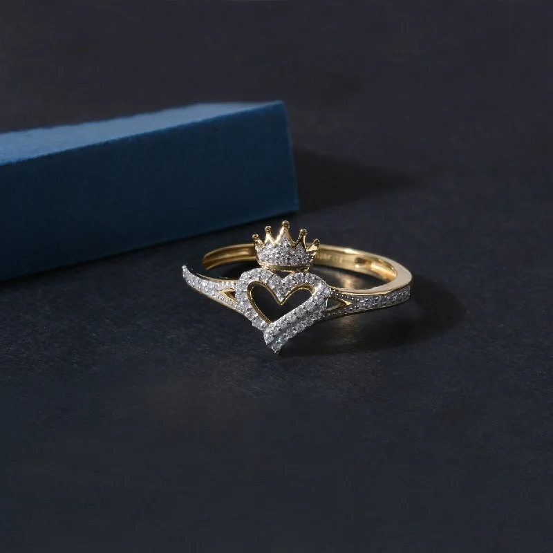 1/8ct TDW Diamond Crown and Heart Ring in 10k Gold