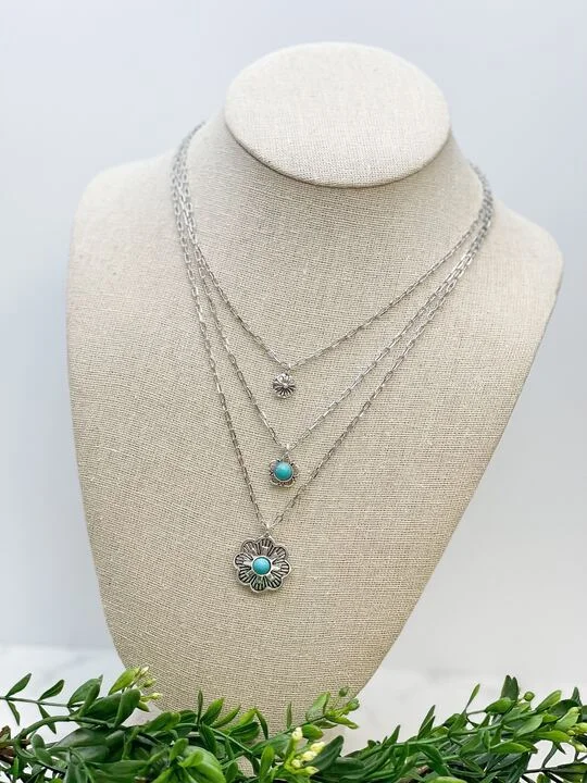 Western Flower Multilayer Pendant Necklaces - Turquoise