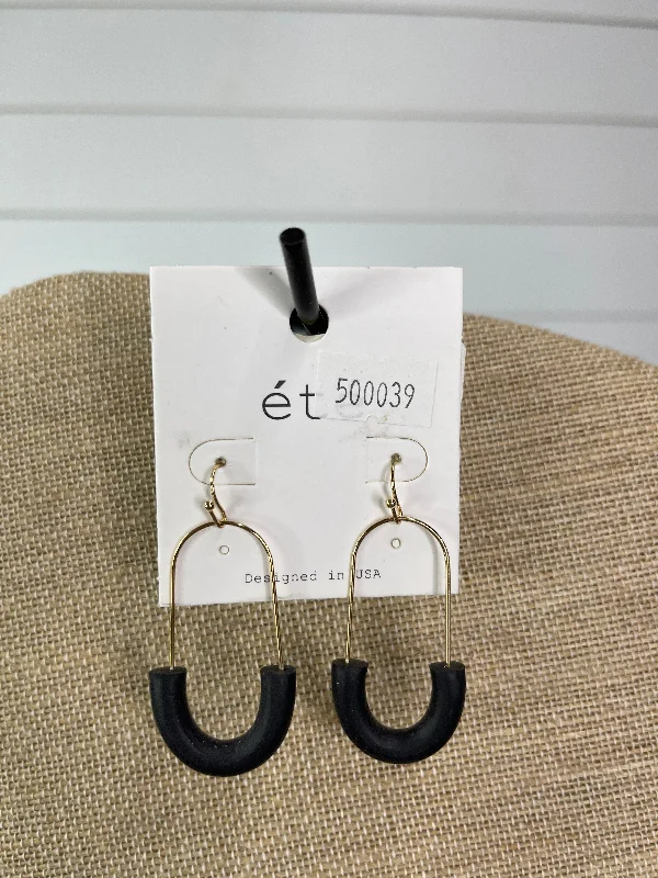 BLACK/GOLD OVAL DROP EARRINGS